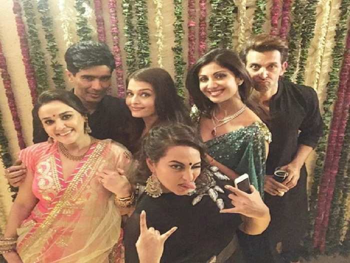 Preity Zinta, Manish Malhotra, Aishwarya Rai Bachchan, Sonakshi Sinha, Shilpa Shetty Kundra and Hrithik Roshan at Amitabh Bachchans Diwali party