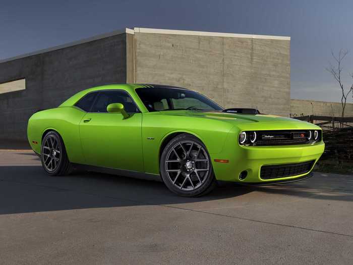 Heck, you could easily make the argument that a Hemi-powered Dodge Challenger could match the Wraith