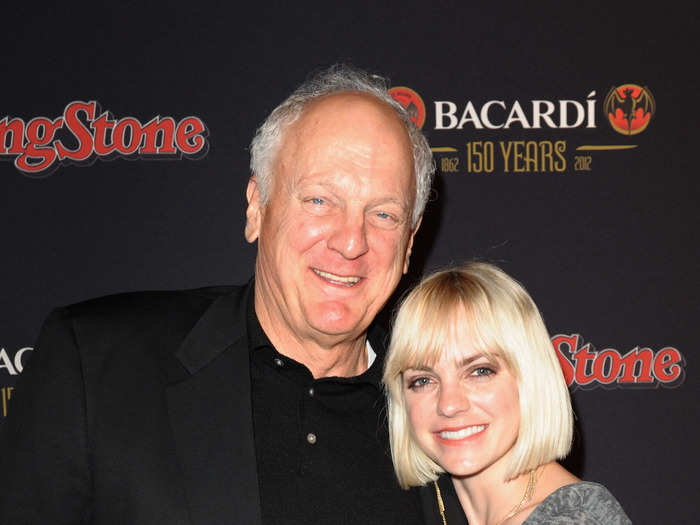 Anna Faris was born in Baltimore, Maryland on November 29, 1976. Her parents, sociologist Jack Faris and special education teacher Karen Faris, moved Anna and her brother to Edmonds, Washington circa 1982. Anna
