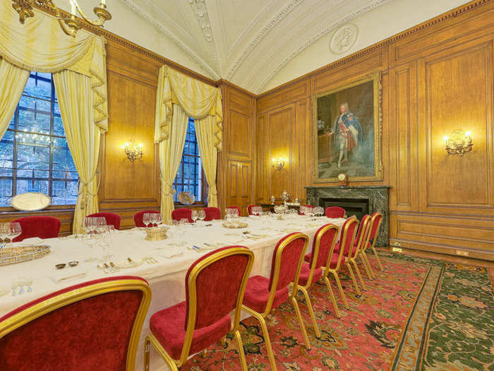 This room is used to host the the prime minister