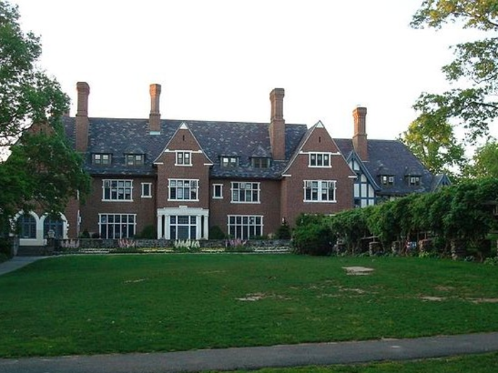 Sarah Lawrence College