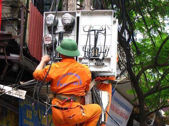 18. Electricians