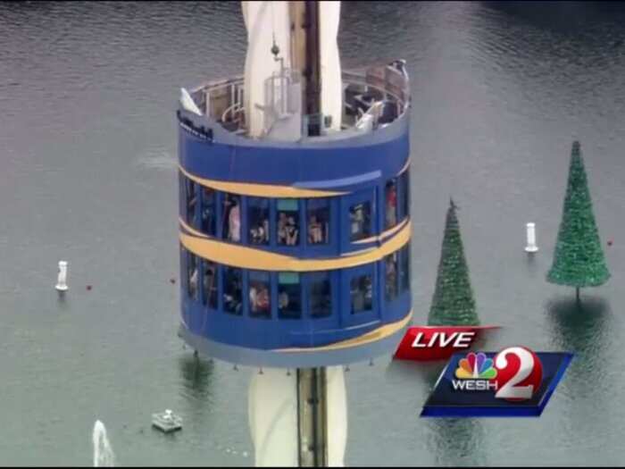 50 passengers were stuck on a ride at SeaWorld for over an hour ...
