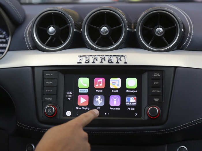 No sign of Apple CarPlay!