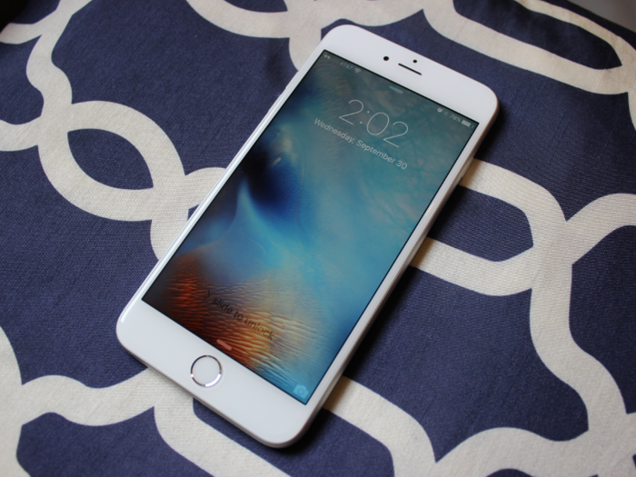 1. If you want a big phone, the iPhone 6S Plus is the best.