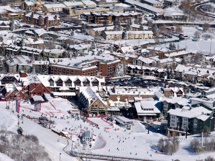 4. Park City Mountain Resort became the largest ski area in the US after merging with Canyons last year. With more than 7,300 acres, 300 trails, 38 lifts, and seven terrain parks, it