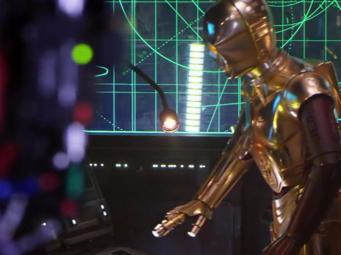 21. C-3PO (Anthony Daniels)