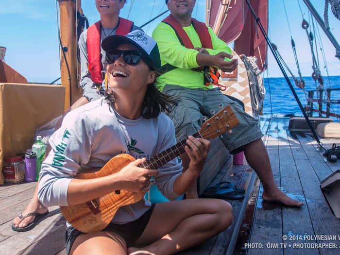 They pass the time swapping stories, singing, and playing the ukulele.