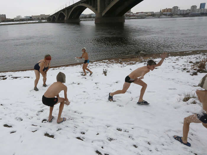 No beach volleyball here — just a snowball fight.