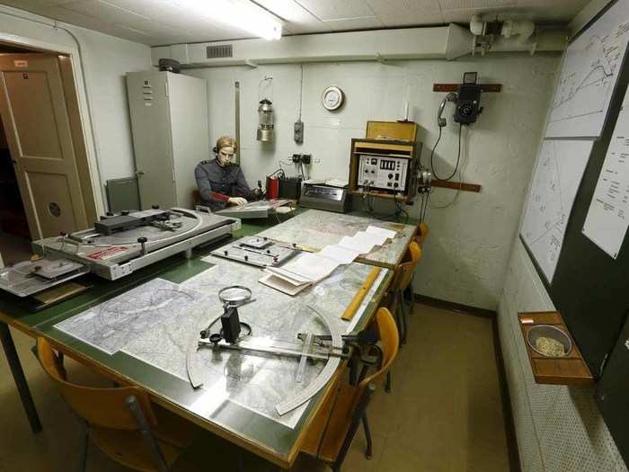 This was once used as an artillery control room in a bunker at a former fort in the town of Faulensee.