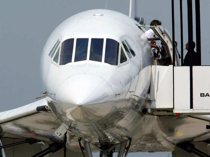 In normal flight, the nose and visor were raised.