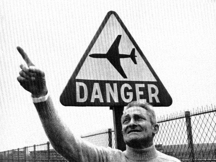 In addition, residents near airports that were homes to the Concorde fleet protested the amount of noise generated by the plane