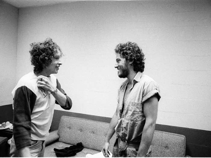 When Dylan played New Haven, Connecticut on November 13, the already-famous Bruce Springsteen came backstage to say hi to Dylan.