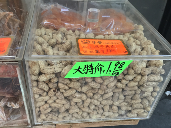 I came across a stand that sold various nuts.