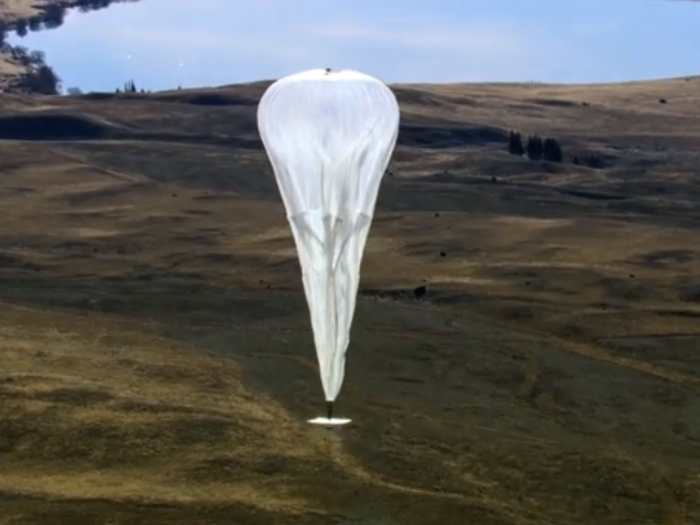 Internet-beaming hot air balloons