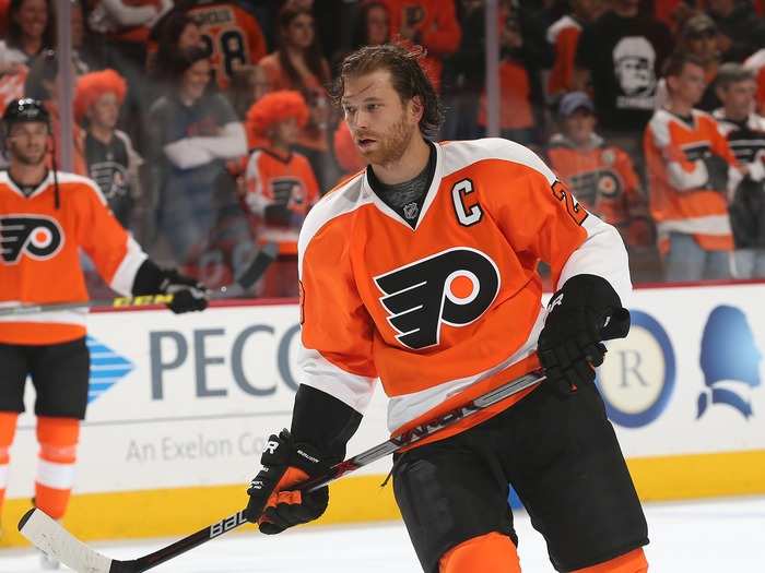 #8t Claude Giroux, Philadelphia Flyers — $9 million