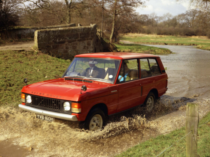 The current fourth generation model is a direct descendant of the original Range Rover that sold from 1970 to 1996.