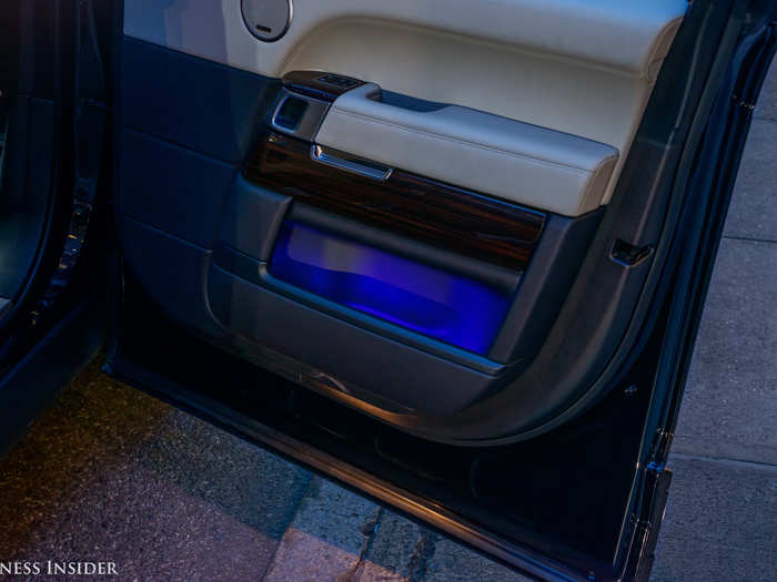 And yet more mood lighting! This is a trend in luxury vehicles.