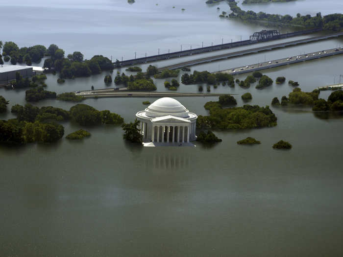 A real-life scene of Jefferson Memorial in the next few centuries if sea level rises 25 feet.