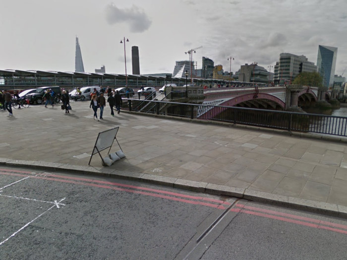 Blackfriars Bridge (present day) —Due to increasing levels of traffic, the bridge was widened by over 30ft in 1907. It gained notoriety when a former chairman of Italy