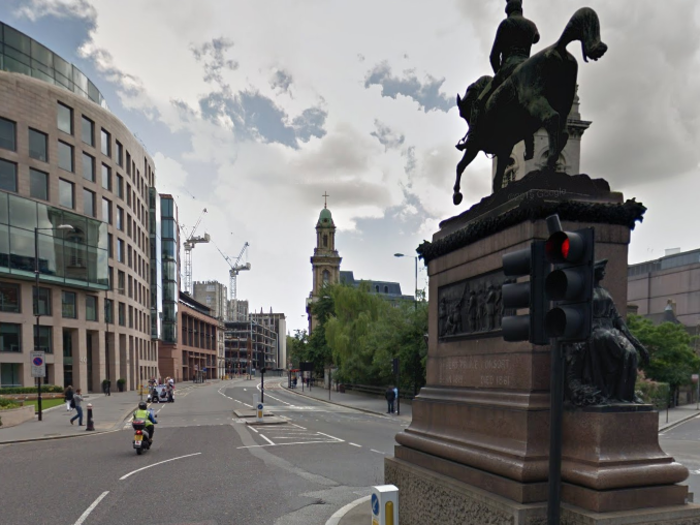 Holborn Viaduct (present day) — 99 years later, the street is much-changed but the City Temple church is still visible in the backdrop. Holborn is home to many of London