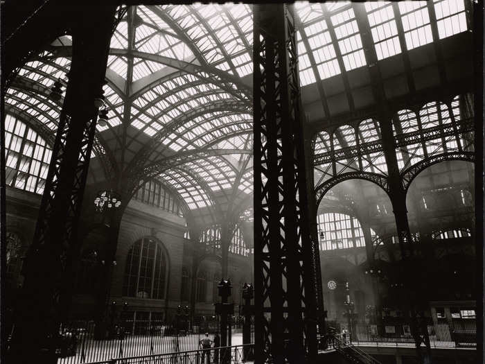 When Penn Station first opened in 1910, it was widely praised for its beautiful architecture done by the firm McKim, Mead & White. In the 1930s, the beautiful interiors were still standing.