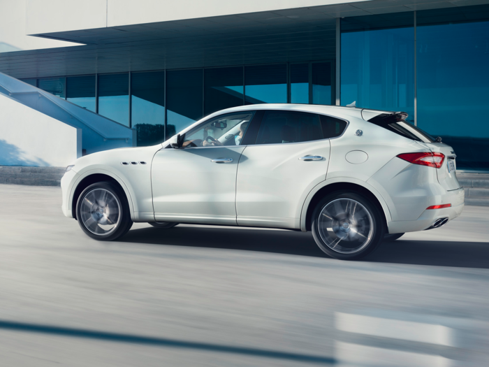 The Levante sleek side-profile is features a cut rear roof line similar to the Jag F-Pace and Lexus RX crossovers.