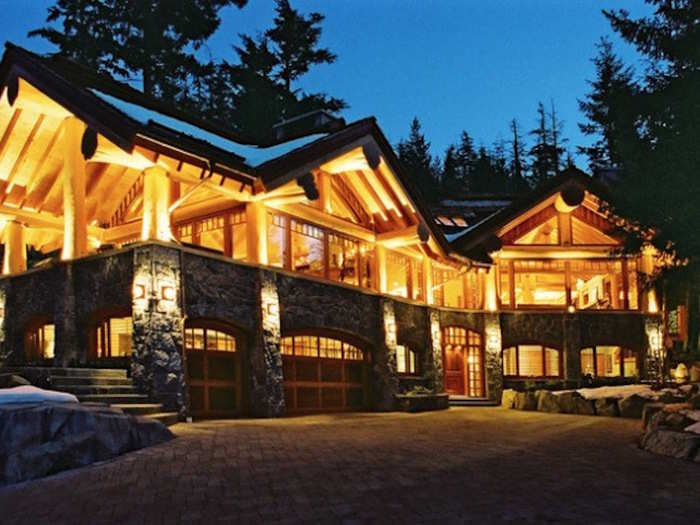 This chalet in Whistler, British Columbia, is right near the Men
