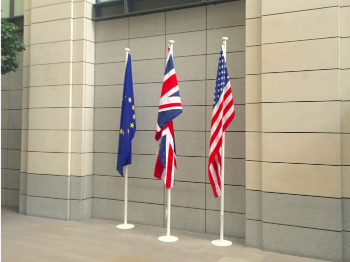 These are the flags that greet them on the way in. The international dimension of the office is emphasized right from the start.