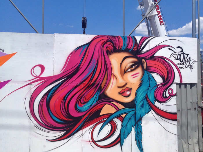 Toofly has an easily-recognizable, colorful style featuring highly stylized female portraits.