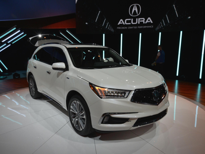 Acura introduced a redesigned MDX crossover SUV at the show and ...