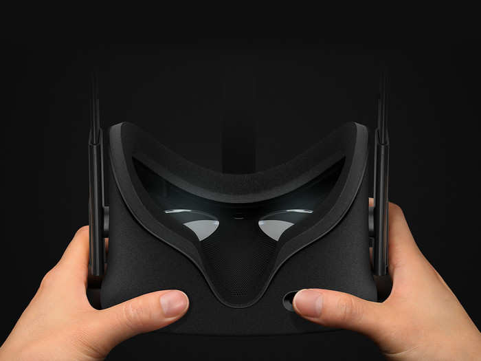 Jumping into VR is as easy as opening the Oculus app and putting on the Rift headset. That