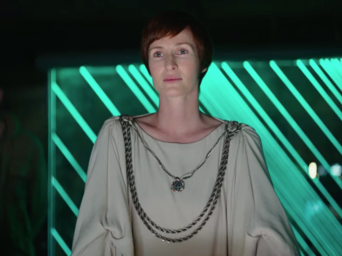 The trailer showed us a glimpse of Mon Mothma, a leader of the New Republic seen advising Jyn.