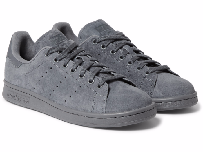 Stan Smiths in suede