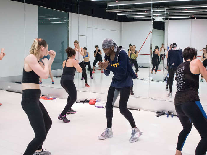 The boxing sequences start slow, then build to a combination of 8 or more connected punches (jabs, crosses, cuts, and the like). It seems simple at first, but the faster you go, the harder it becomes to remember the pattern. My back and arms rapidly started aching.