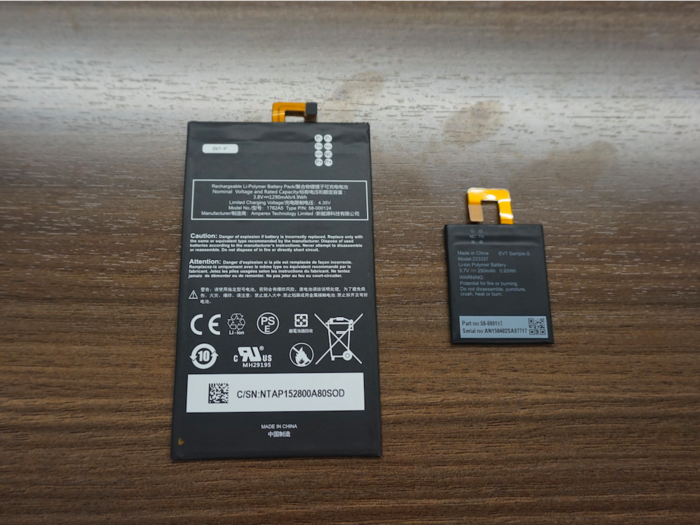 The bigger battery used in the case lasts roughly 9 weeks. The smaller battery that’s embedded in the Kindle device itself lasts about 2 weeks.