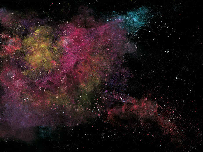 Using only powders, Baraty can make beautiful nebulas...