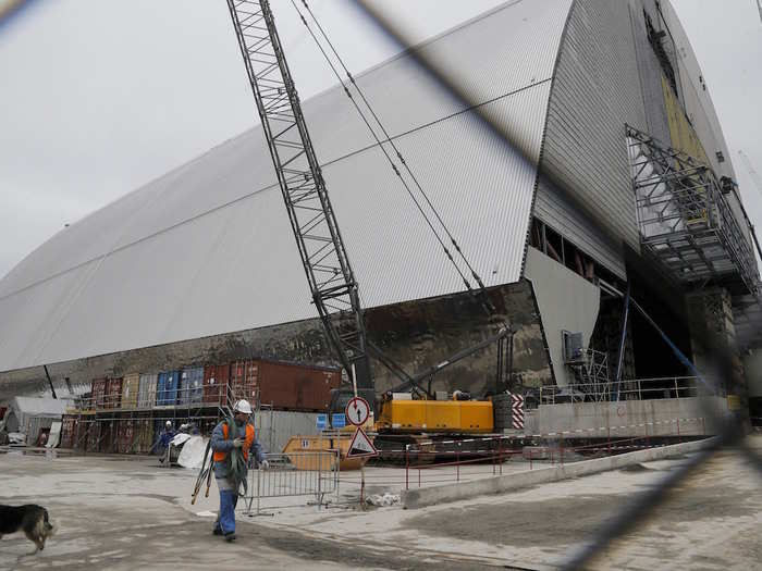 According to The Associated Press, it will look like "a 30-story Quonset hut."