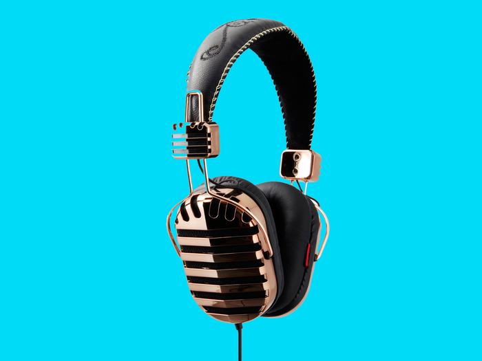 Unknown tech brand i-Mego make some eye-catching headphones called "Throne."