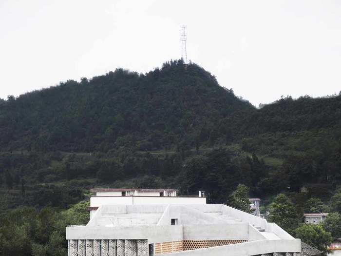 Angdong Hospital in Hunan, China by Rural Urban Framework