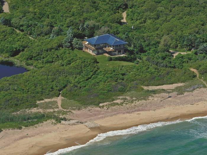 3. Down a half-mile private drive lies this $55 million five-bedroom modern estate, set on a bluff with endless oceanfront.