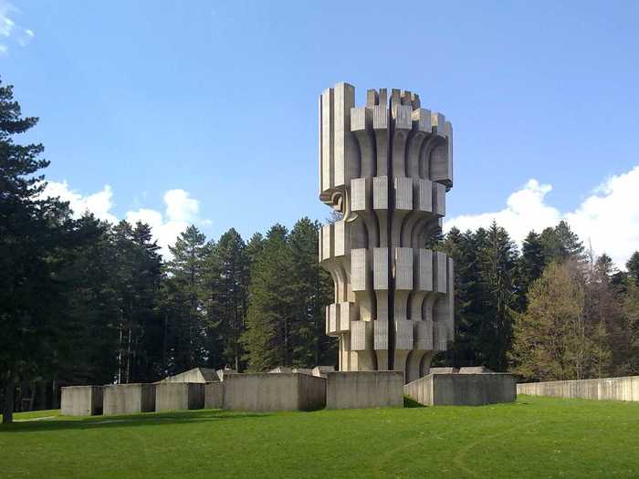 Another memorial was built in Bosnia by the same sculptor who designed Croatia