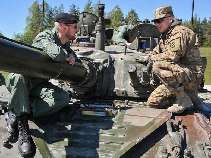 Here international troops inspect Slovenia