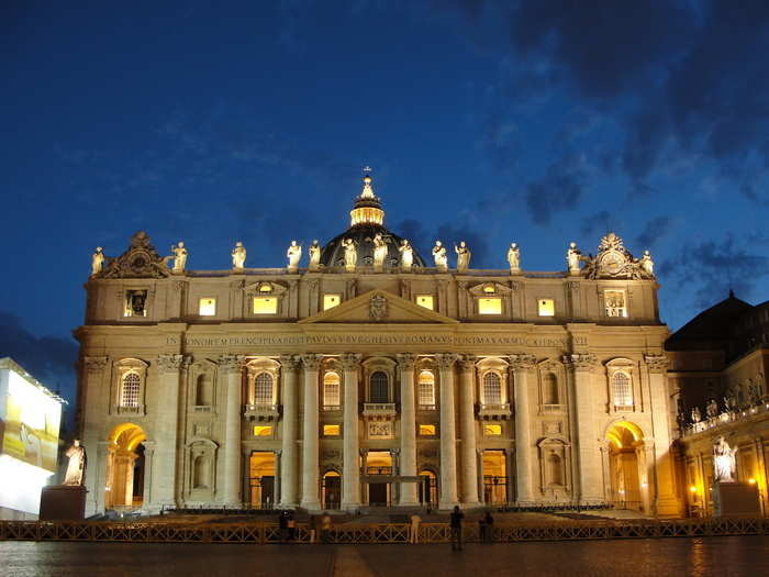 ITALY: Visitors to Vatican City can