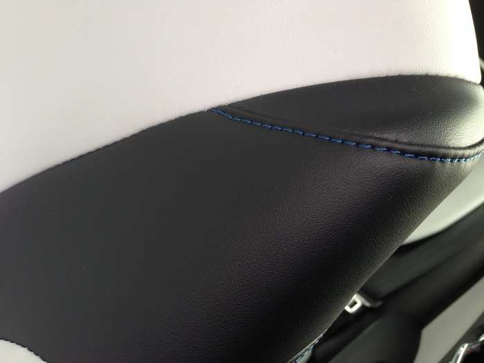 Ooh — some sexy blue topstitching!