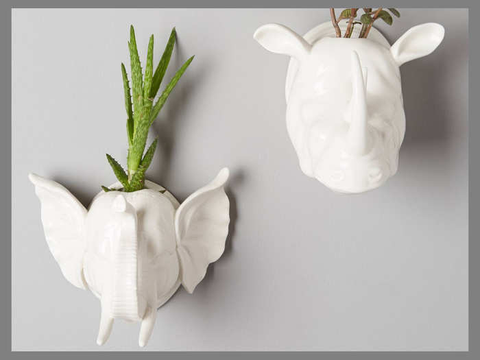 Animal head wall planters