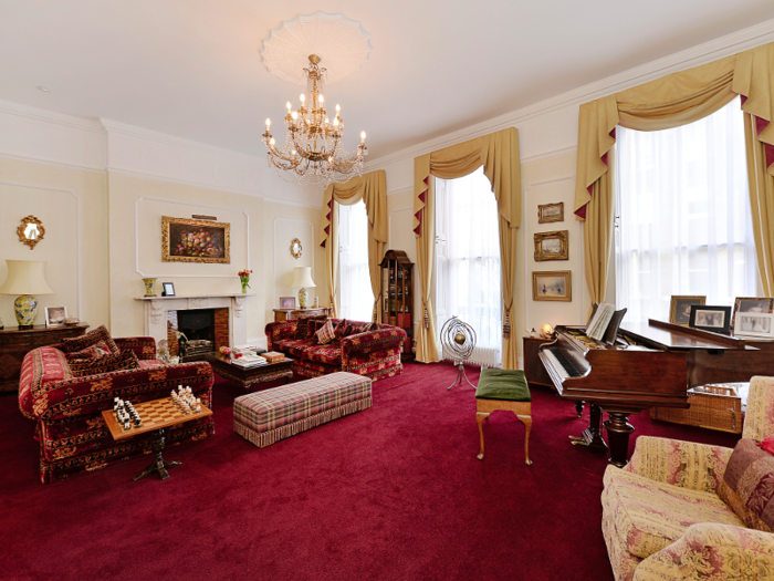 The house has four large reception rooms, and this is the largest. The Georgian aesthetics have mostly been kept intact. Notice how high the ceilings are.