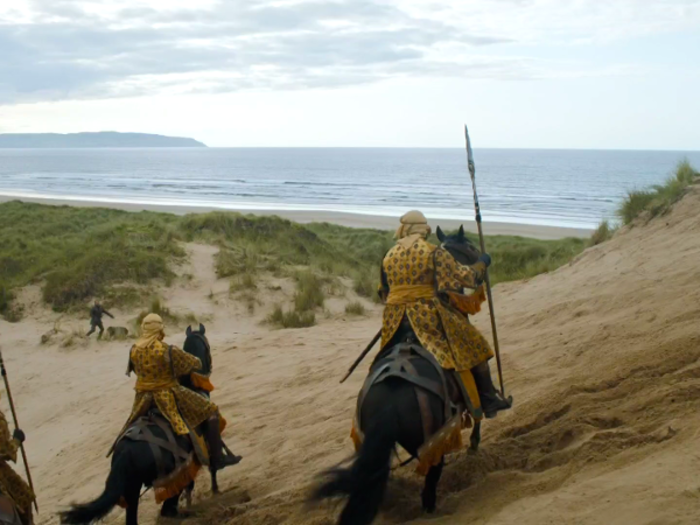 Jaime and Bronn encountered several Dornish horseback riders on these dunes in season five.