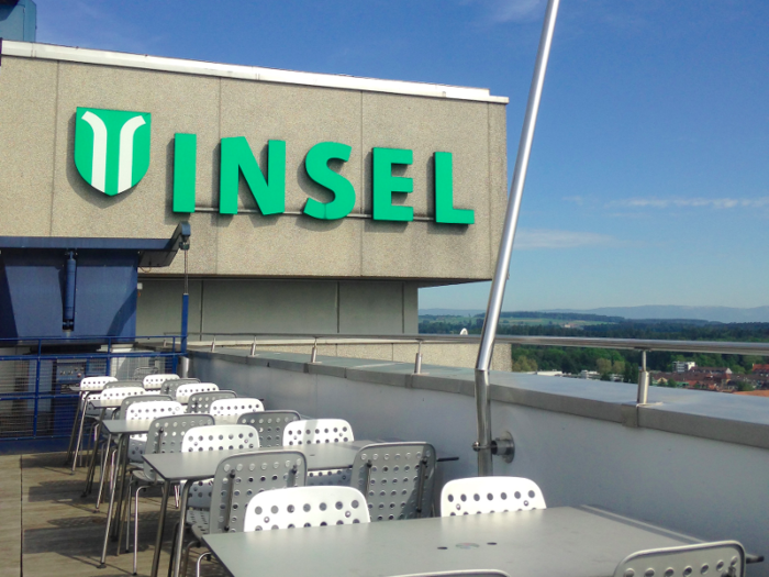 Staff facilities were incredibly different to those in a UK hospital. For example, there was an outdoor staff canteen area on the roof.