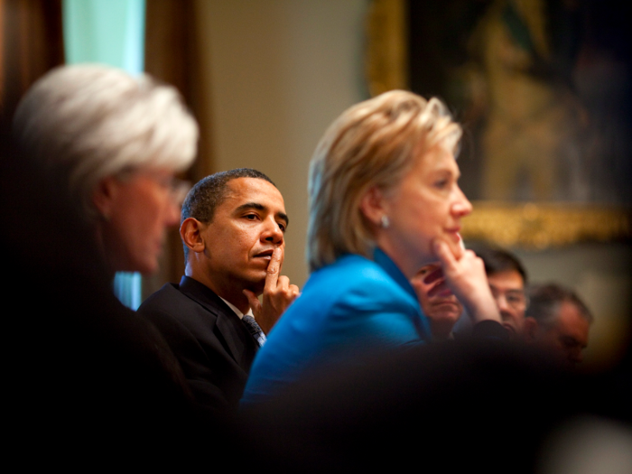 President Barack Obama holds a Homeland Security Council meeting to discuss H1N1 flu in the Cabinet Room May 1, 2009, including Secretary of Health and Human Services, Kathleen Sebelius, and Secretary of State Hillary Clinton.